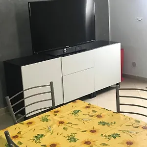  Apartment Boomerang House - Airport, Center & Beach